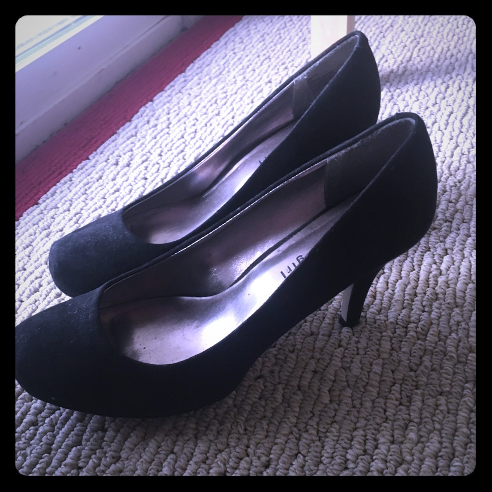 Madden girl black heels size 8.5